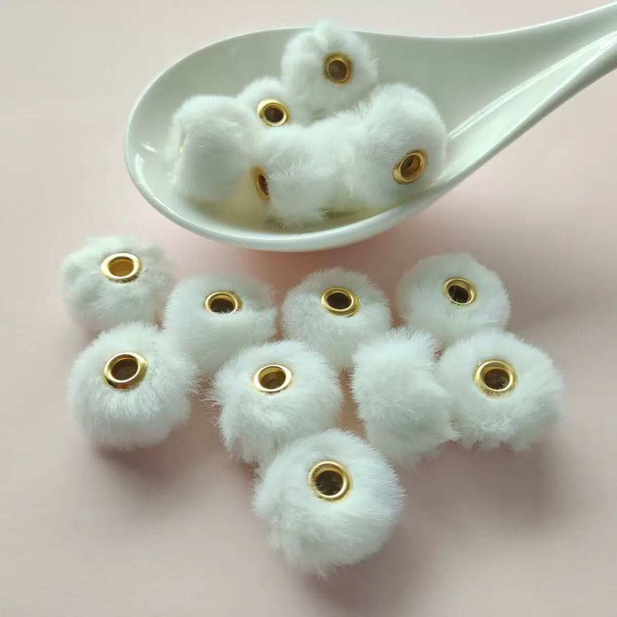 D40ふわもこビーズ(20MM)