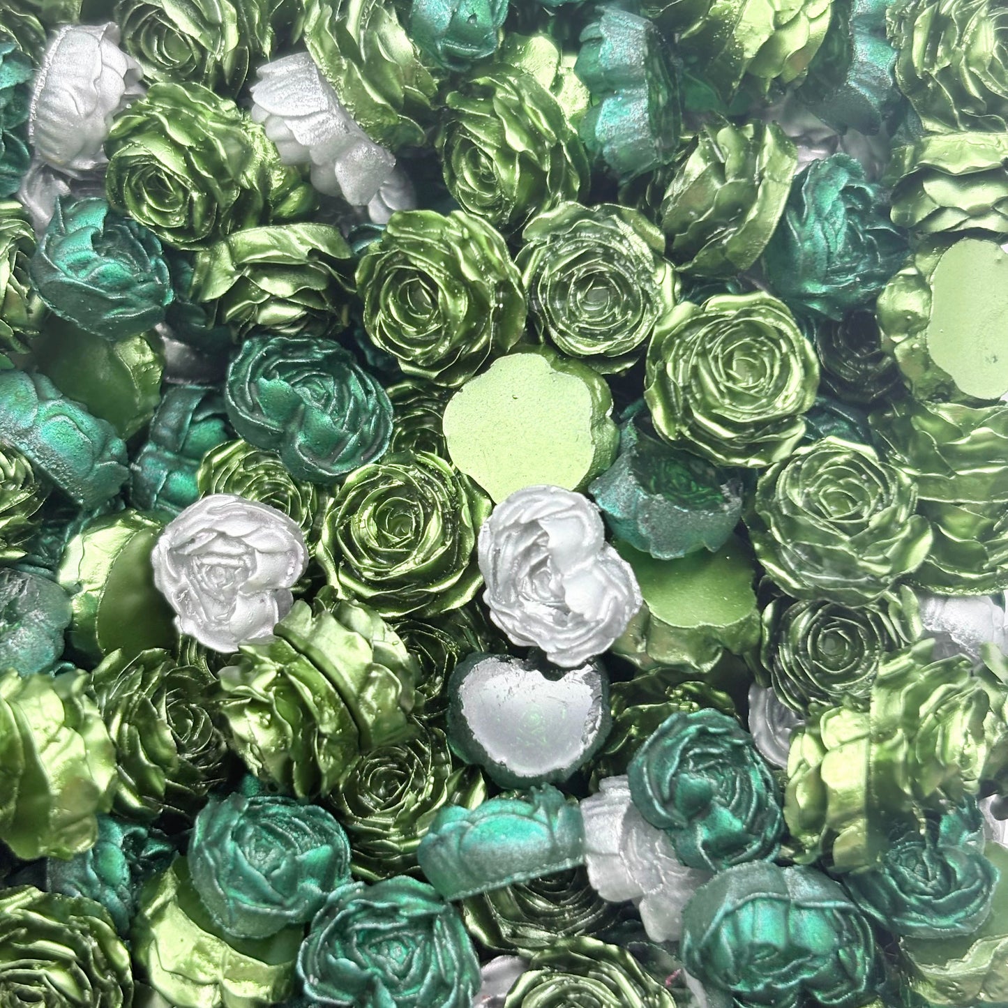 F72目を引きカラフルソフトバラビーズ