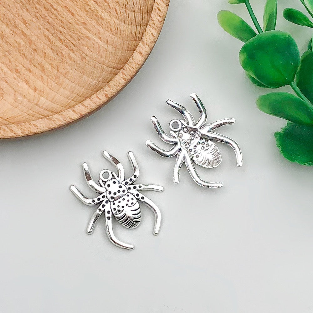 T37 くもと悪魔のハロウィン風チャーム