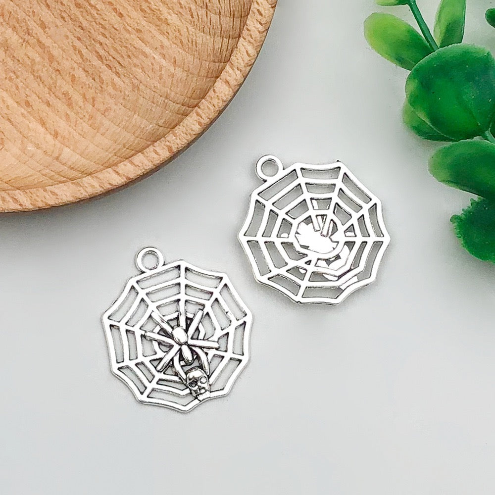 T37 くもと悪魔のハロウィン風チャーム