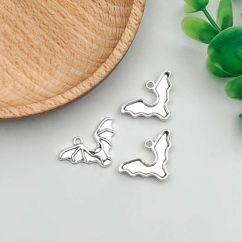 T37 くもと悪魔のハロウィン風チャーム