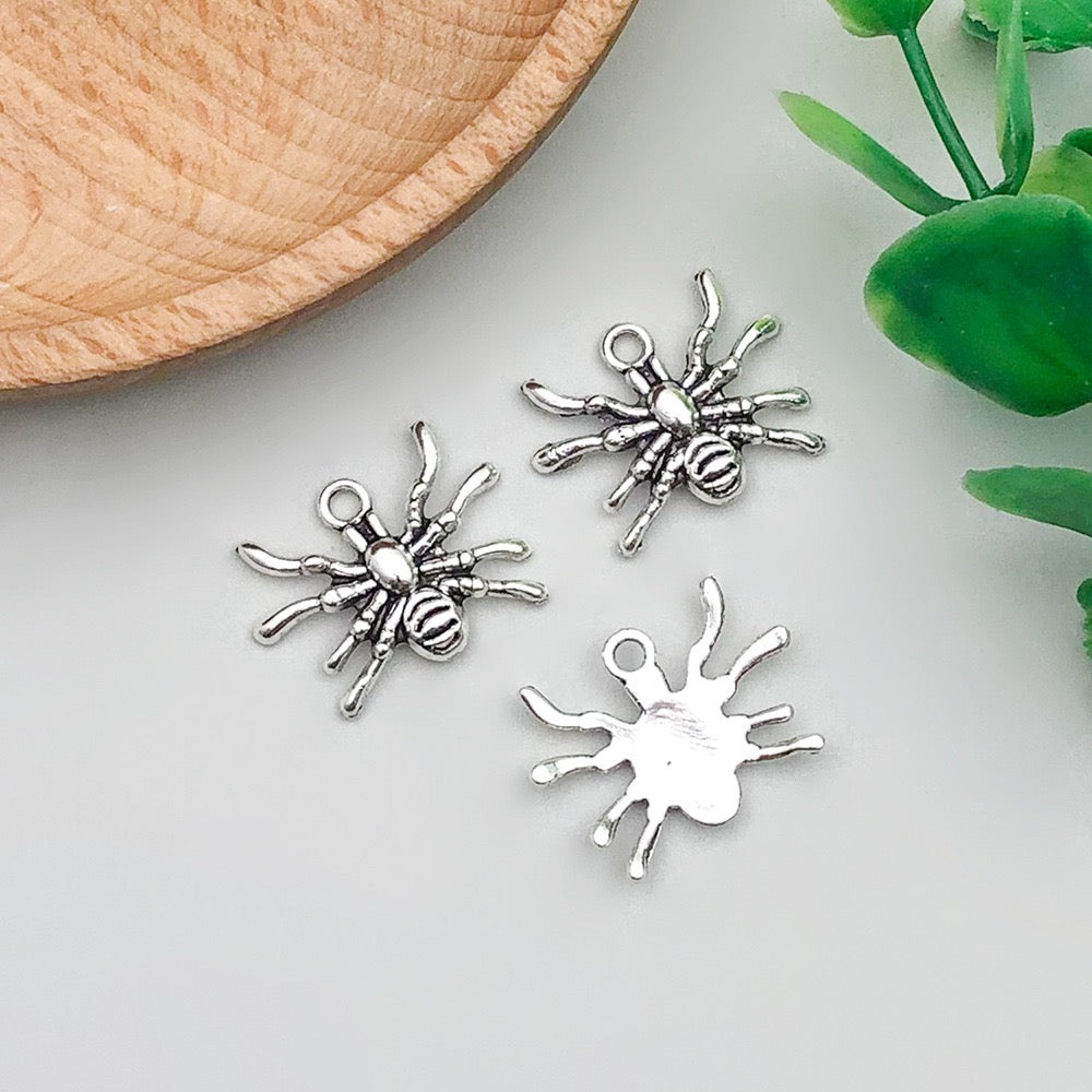 T37 くもと悪魔のハロウィン風チャーム