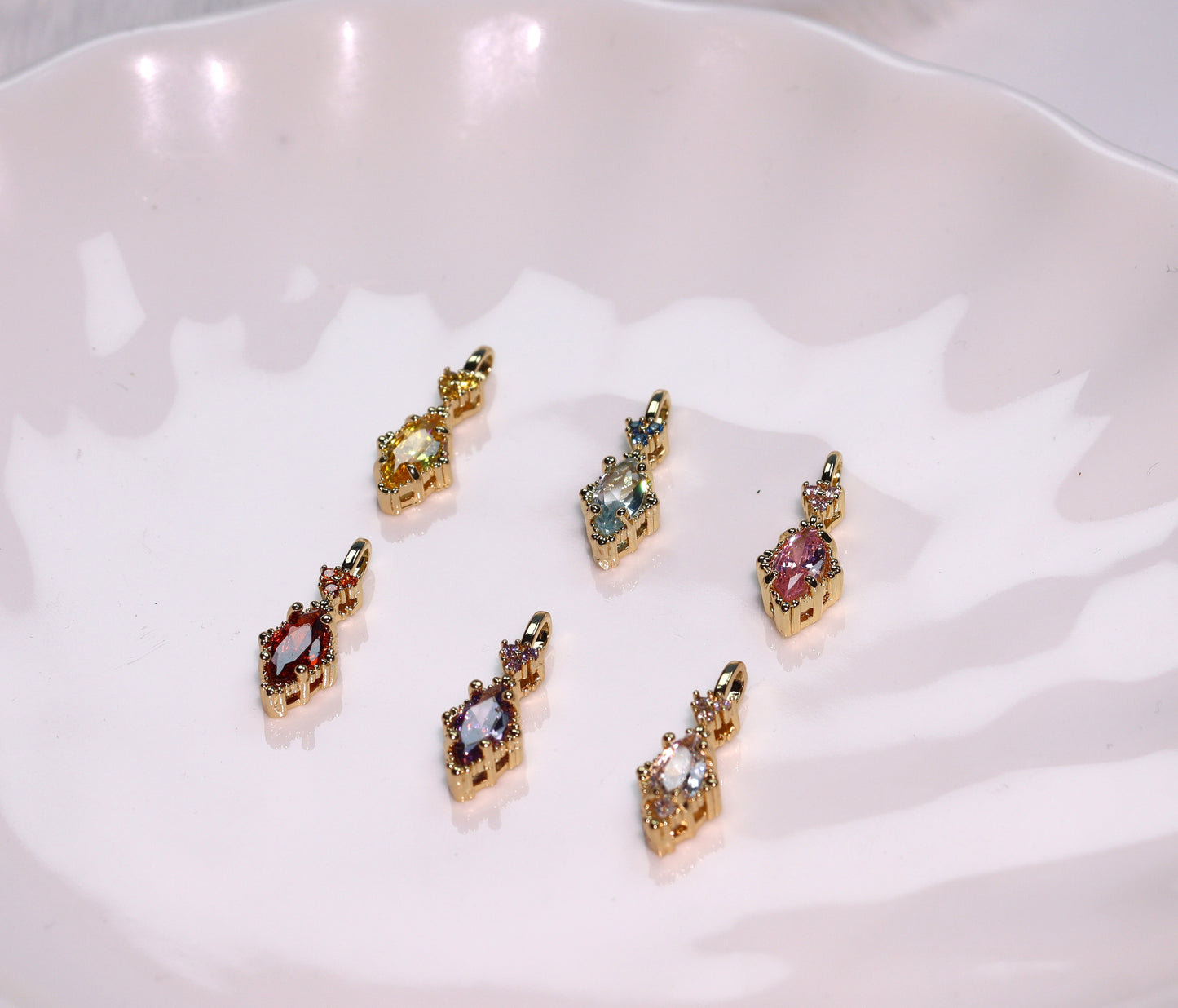 Y02 14Kエレクトロプレーテッド・クリスタルペンダント